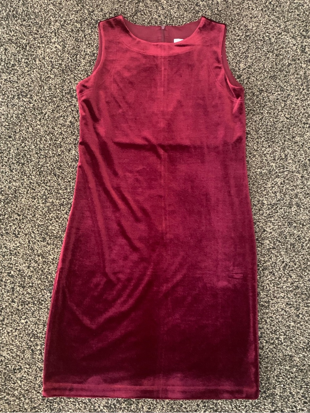 Victor Costa Sleeveless Velvet Sheath Dress in Burgundy size S
